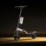 NAVEE Fold P10: une trottinette trois fois plus facile à ranger